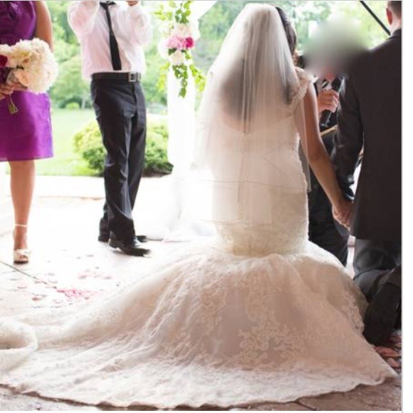 Saison Blanche Ivory Wedding dress & VEIL!