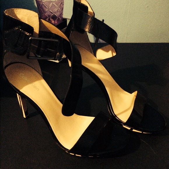 Calvin Klein ankle strap sandal w/Zebra print heel