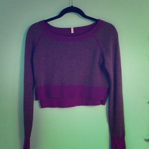Iviva reversible grey and purple cut off sweater