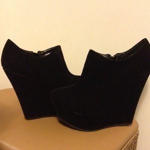 Black Wedge Heels