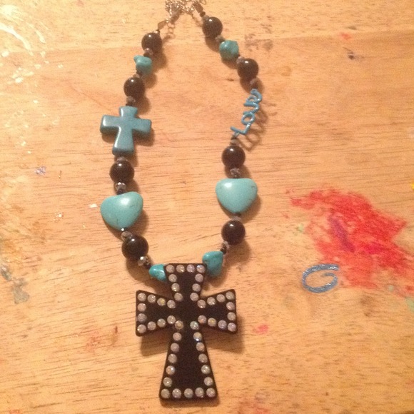 WOMANS BLINGY NECKLACE - Picture 2 of 3