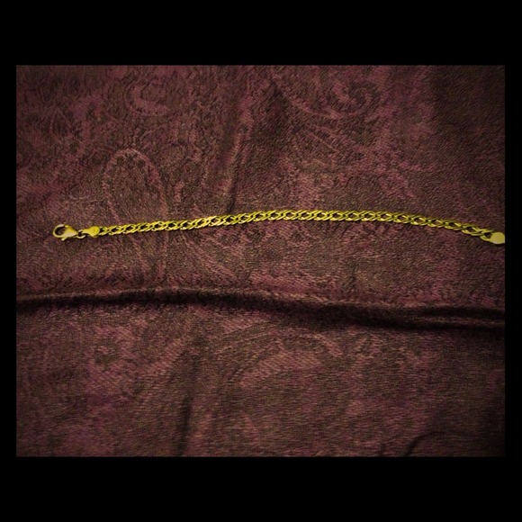 Gold bracelet from Colombia