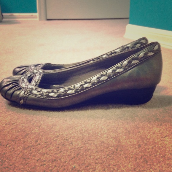 Wedge silver and gray shoes