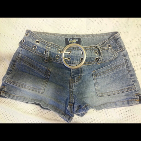 Denim Short Shorts - Picture 4 of 4