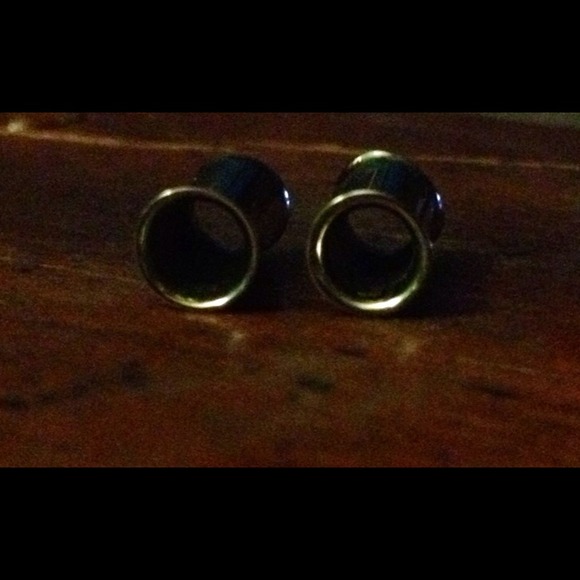 Double Flare Plugs Size 4 Gauge. NWOT.