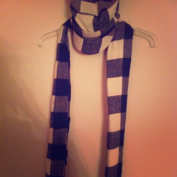 Bundle - Picture 1 of 1