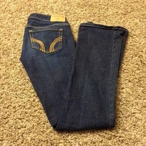 Hollister plants😍👖