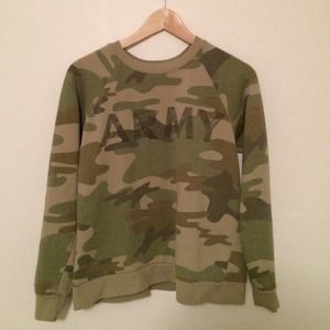 Army sweatshirt