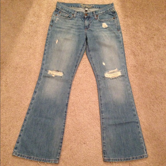 Abercrombie and Fitch Madison distressed 4S jeans.