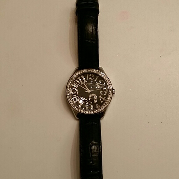 Beautiful Guess watch