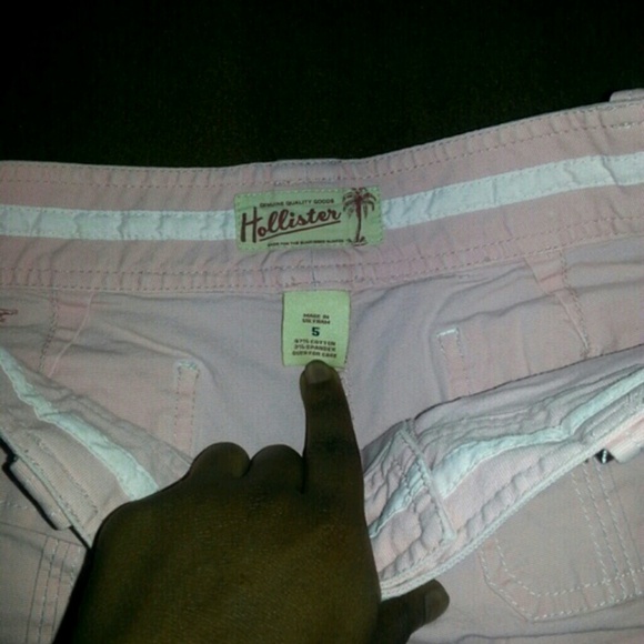 Light Pink Hollister shorts - Picture 3 of 4