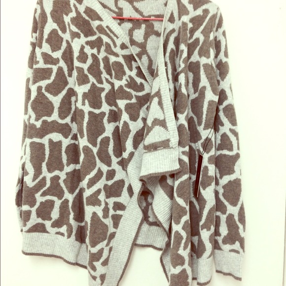 BCBG cardigan
