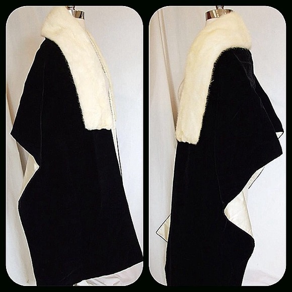 Exquisite ivory mink fur black velvet opera cloak - Picture 3 of 4