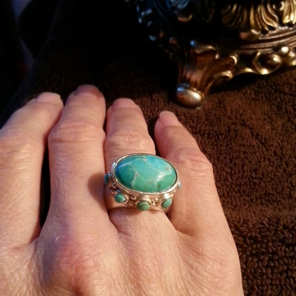 Beautiful Turquoise Ring - Picture 3 of 3