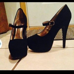 Black heels