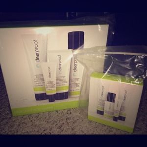 ✨💖MK Clearproof & Lip gloss bundle 💖