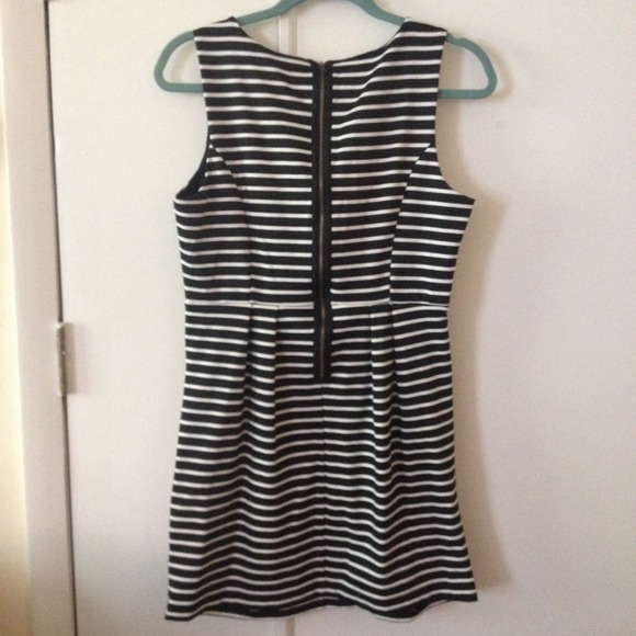 Forever 21 Dresses - Nautical Dress ⚓️⛵️ Forever 21 Dresses - Nautical Dress ⚓️⛵️