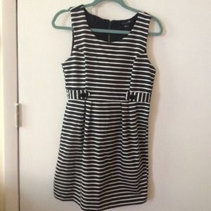 Forever 21 Dresses - Nautical Dress ⚓️⛵️ Forever 21 Dresses - Nautical Dress ⚓️⛵️