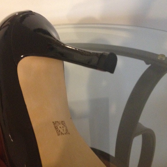 Fabulous black patent heels - Picture 3 of 3