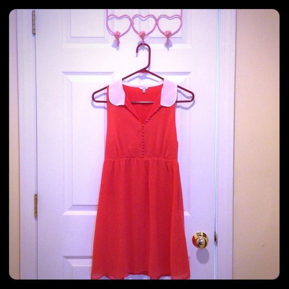 Bright pink dress with Peter Pan collar