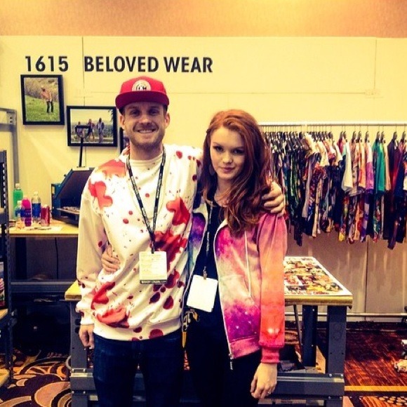 - S O L D - - Picture 4 of 4