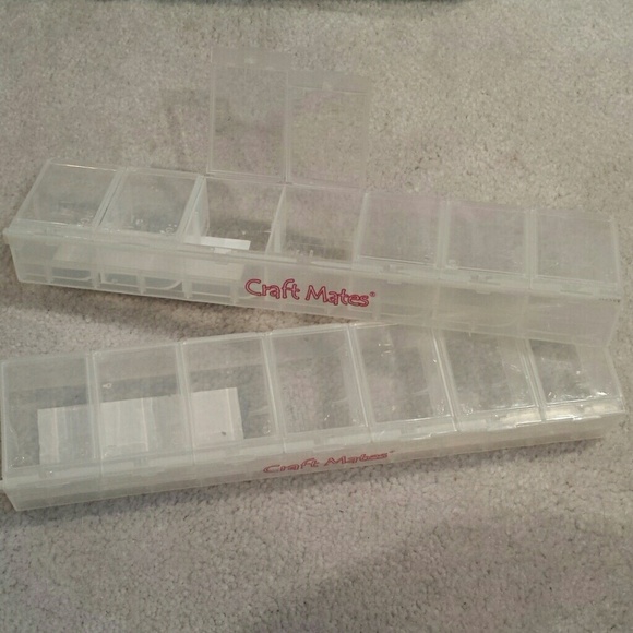 Locking trays to sort beads or small loose items