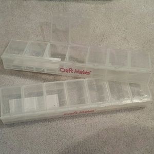 Locking trays to sort beads or small loose items