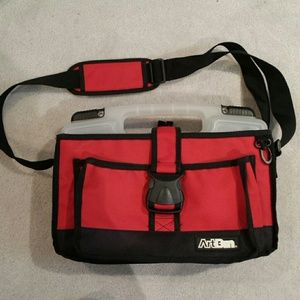ArtBin shoulder tote for carry art/craft supplies