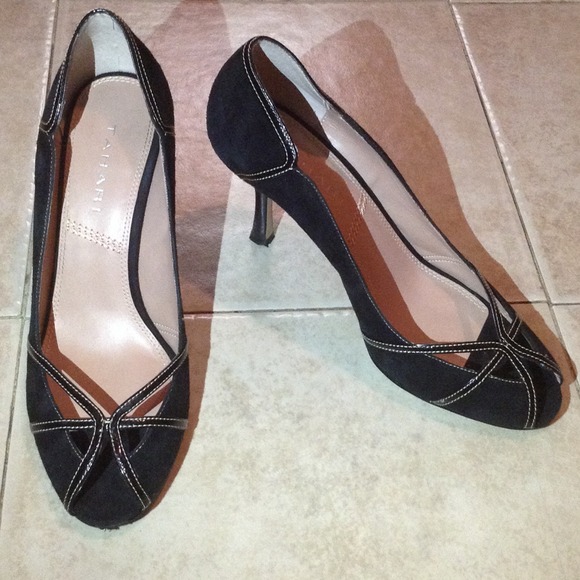 TAHARI Black Suede Leather Trim Open Toe Shoes