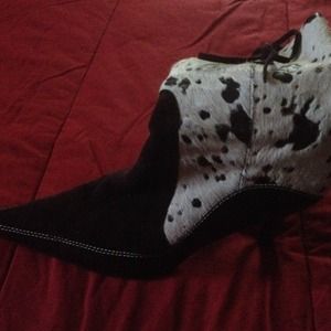 Boots pony hair on top