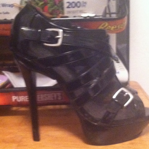 6" Black High Heels