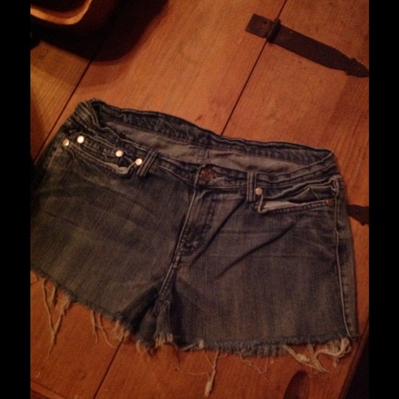 Rock & Republic Cutt off shorts