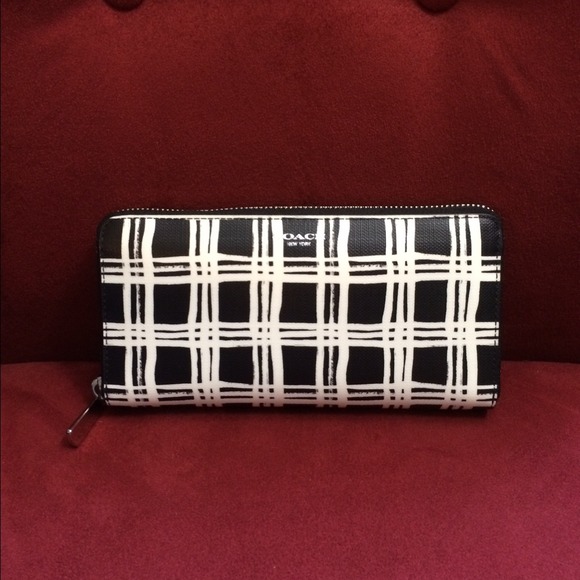 ‼️Price Reduced‼️ BRAND NEW Coach wallet