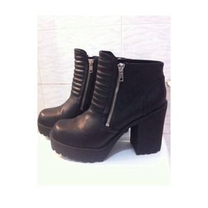 H&M everywhere sold out boots