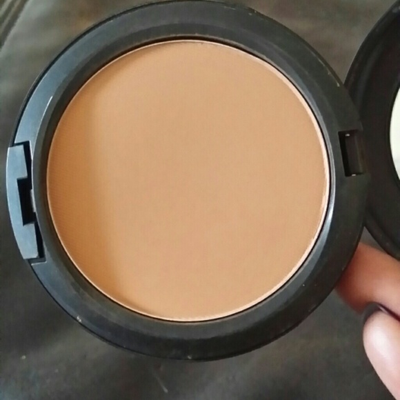 MAC Studio fix NW40