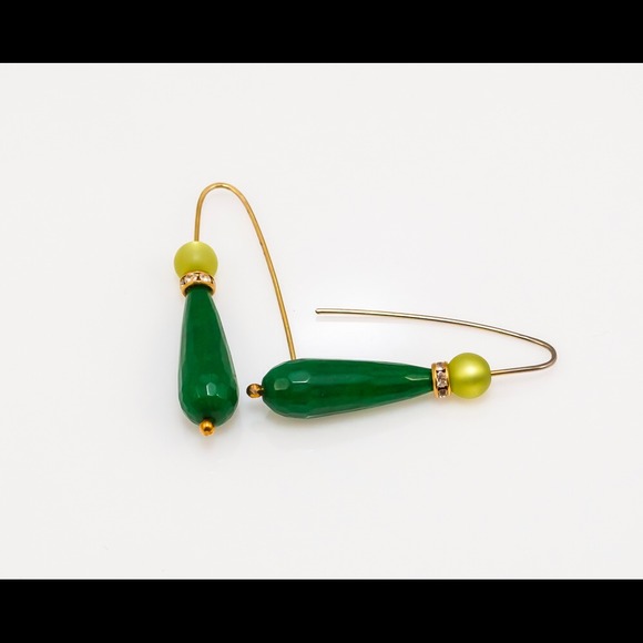 Green teardrop earrings - Picture 1 of 1