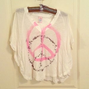 Free people peace top
