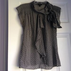 Silk sleeveless black & white print blouse