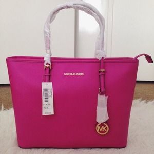 Michael Kors Jet Set Travel Bag. AUTHENTIC 🔝