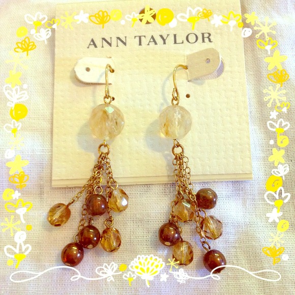 ⭐️Ann Taylor gem stone earring ⭐️