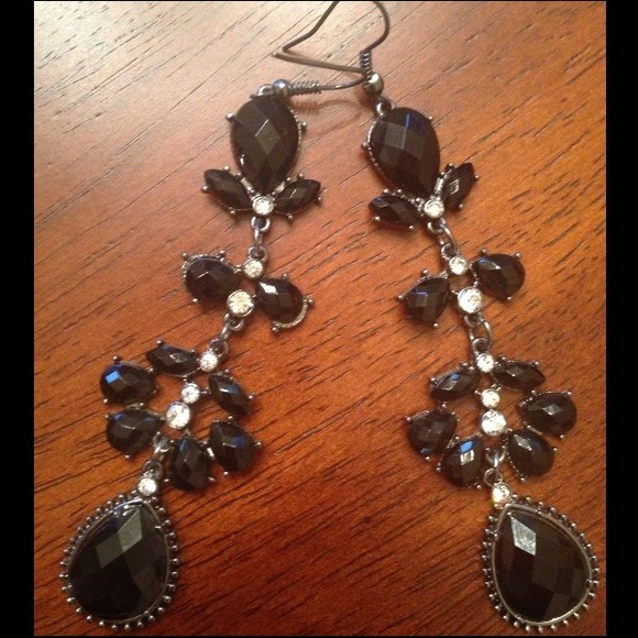 💎✨Gorgeous Chandelier Earrings ✨💎 - Picture 2 of 2