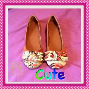 Cute Ballet Flats with Tribal Print Ribbon