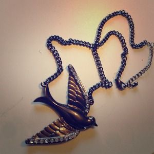 Bird necklace