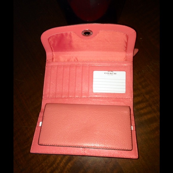 coach wallets coral