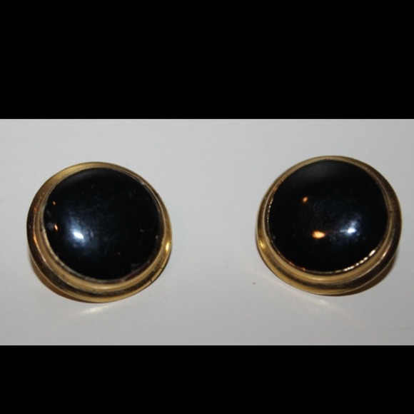 Earrings - Picture 1 of 1