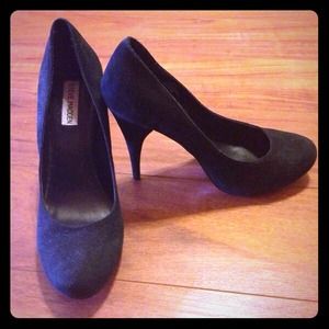 Black Steve Madden high heels