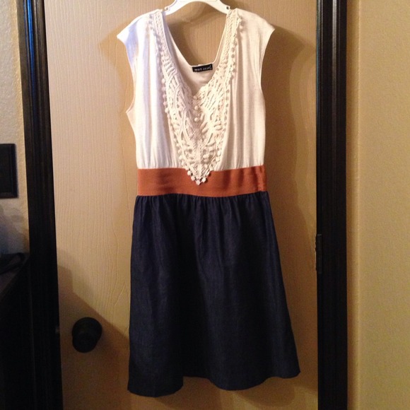 Dresses & Skirts - Super cute summer dress