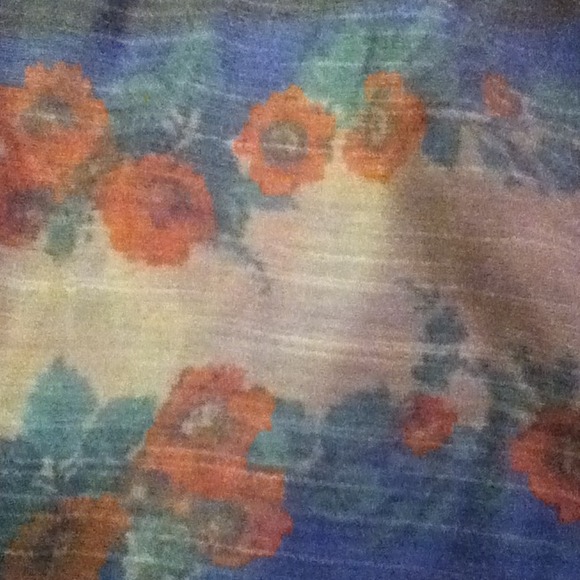 Floral design tank. Button up front. Cross back. - Picture 3 of 3