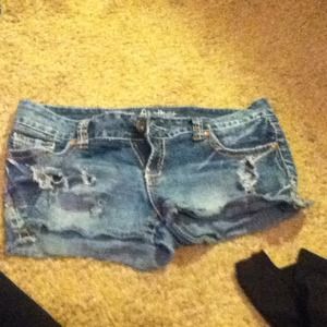 Size 11 amethyst shorts