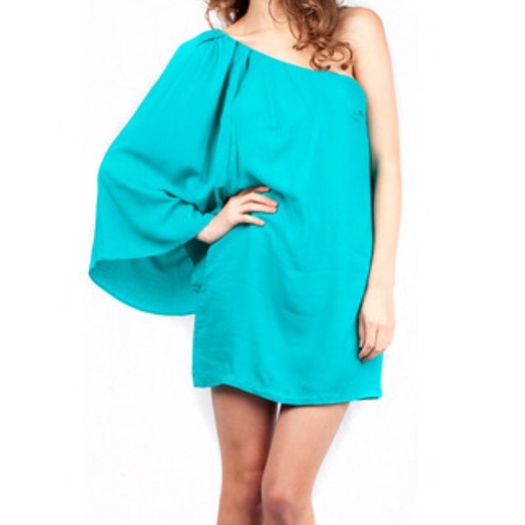 SOLD IN BUNDLE- Audrey black one shoulder dress - Picture 3 of 3